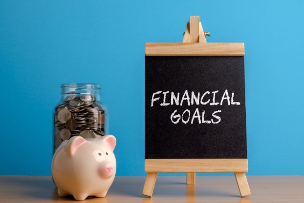 Choosing, keeping and achieving your New Year’s financial goal